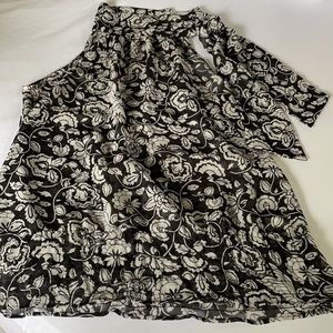 🟢 Pepe Jeans Black and White Floral Flowy Blouse